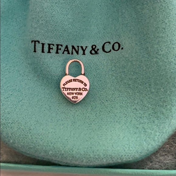 tiffany and co heart pendant - Picture 2 of 3